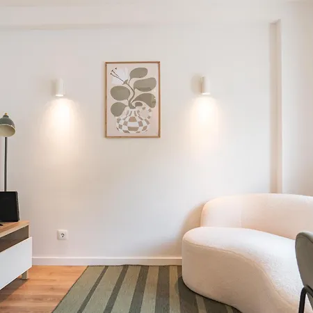 Apartment Campolide Charm Ii *