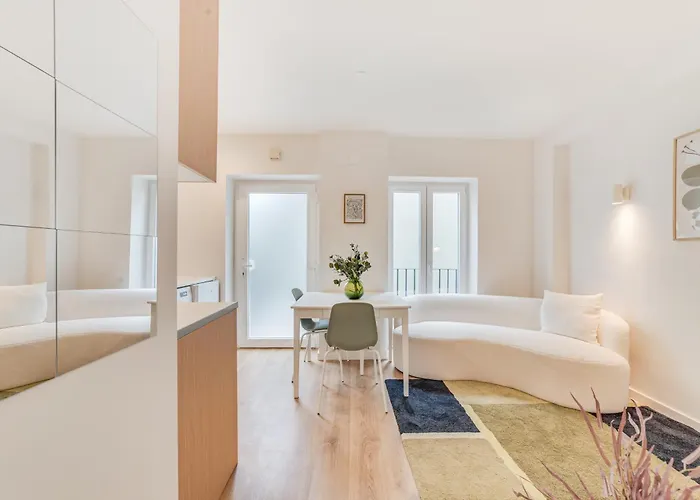 شقة Campolide Charm Ii *