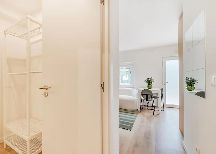 Campolide Charm Ii *